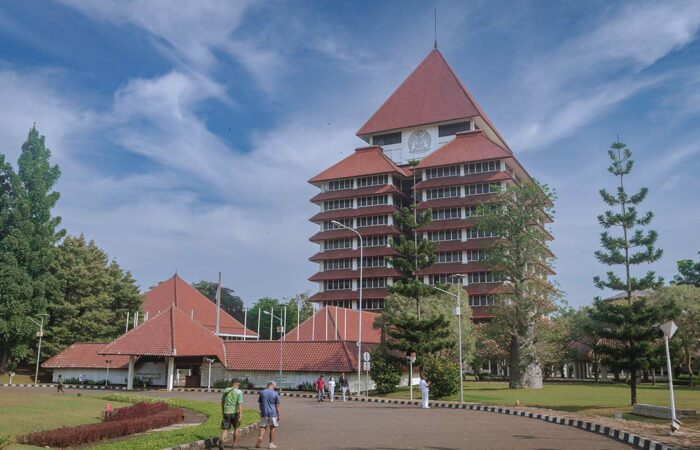 Universitas di Indonesia