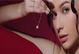 Tips Memilih Model Liontin Kalung Terbaik agar Penampilan Makin Elegan